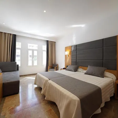 Artmadams Hotel 4*